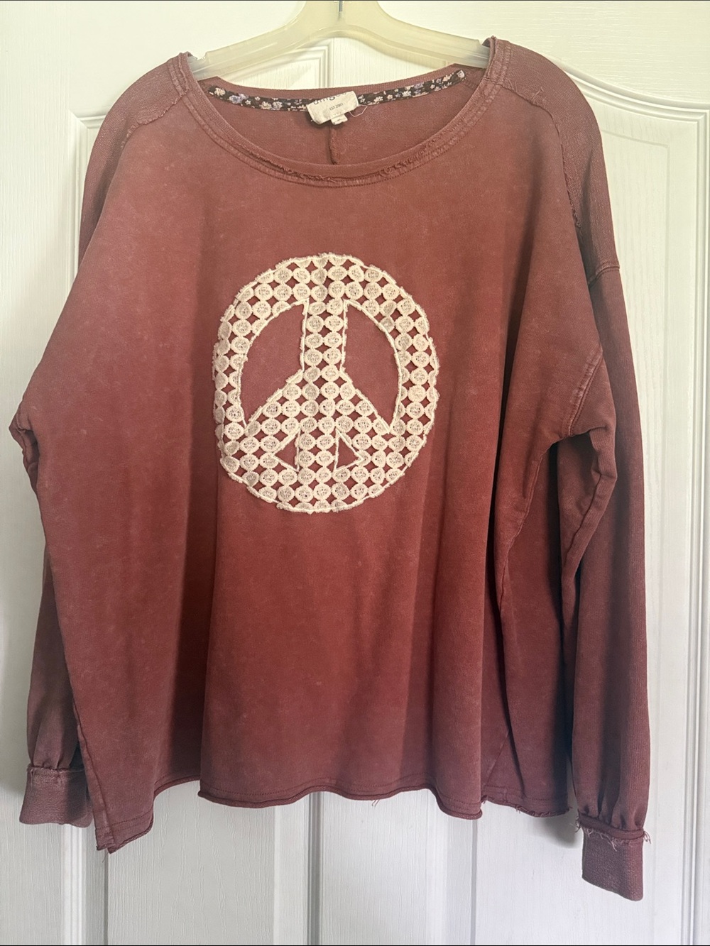 Umgee Crochet Peace Sign Sweatshirt in Dusty Rose XL